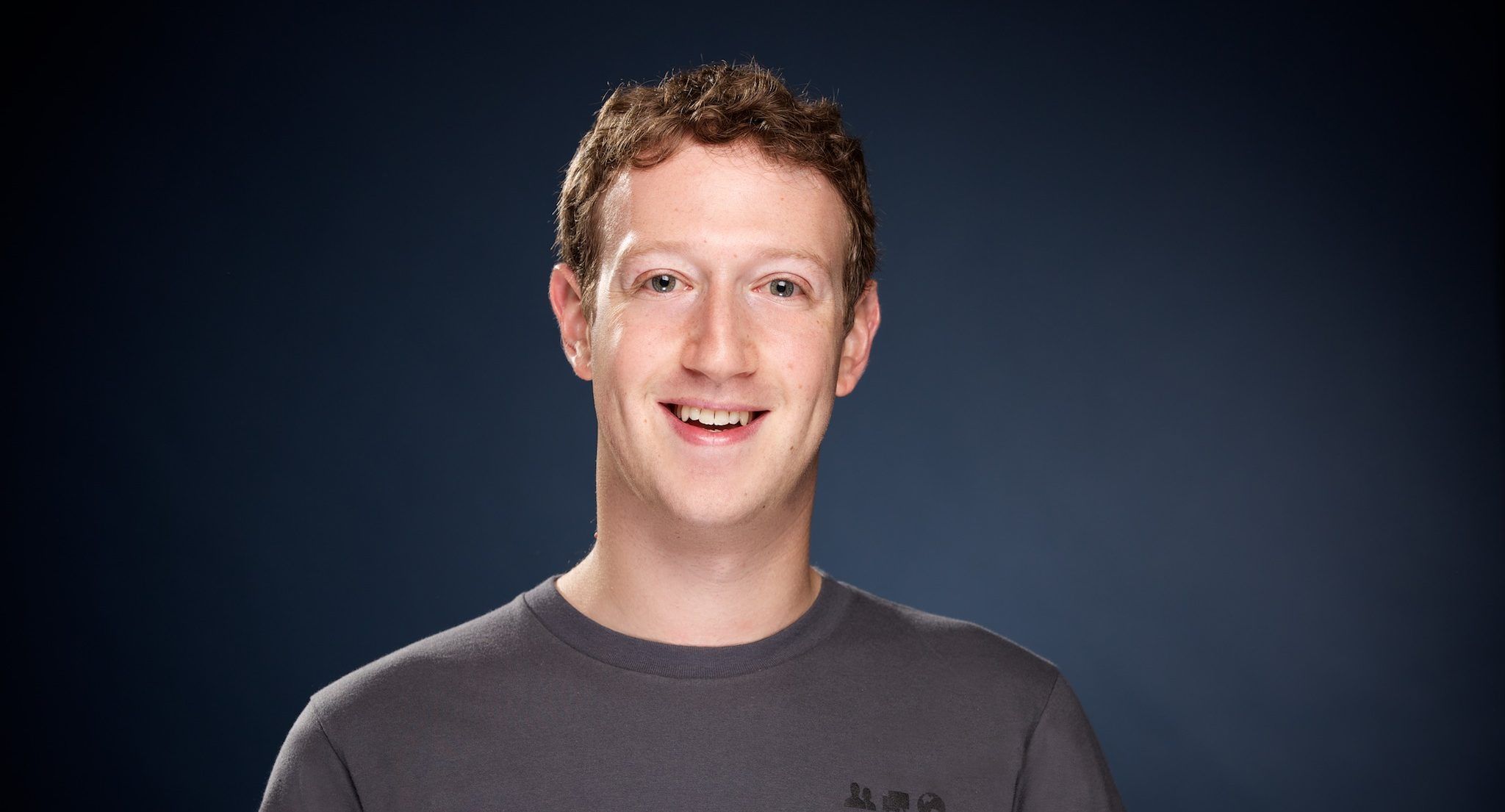 Impiden al dueño de Facebook construir un complejo alrededor de su casa