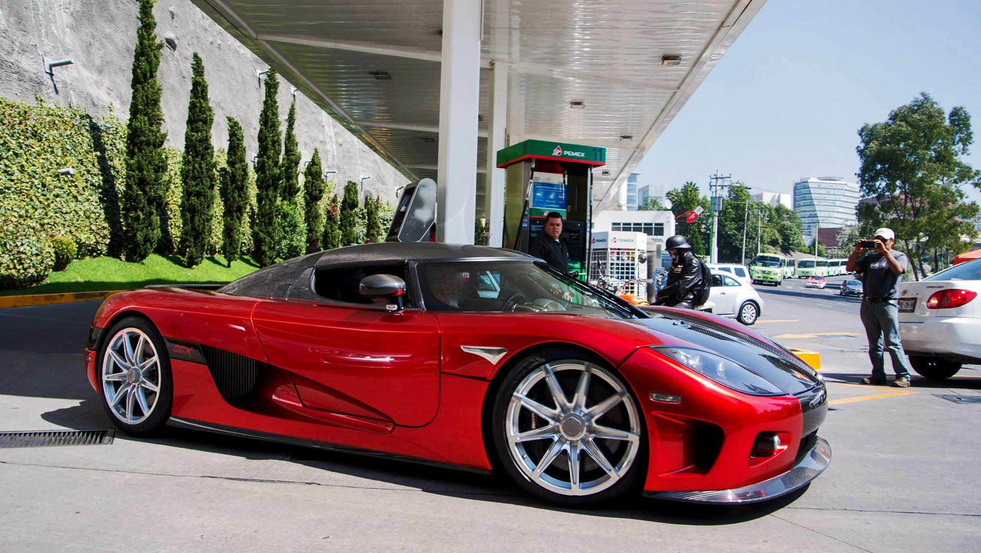 Galería: modelo único de coche destrozado en México - maxresdefault-19