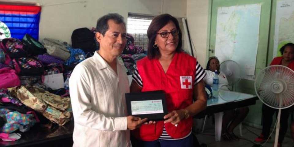 México entrega donativo a Belice por huracán Earl México entrega donativo a Belice por huracán Earl