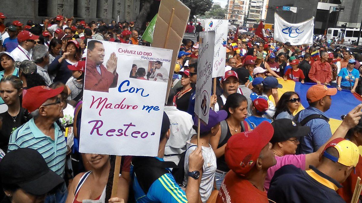 Venezolanos toman las calles y piden salida de Maduro - movilizaciones-caracas-3