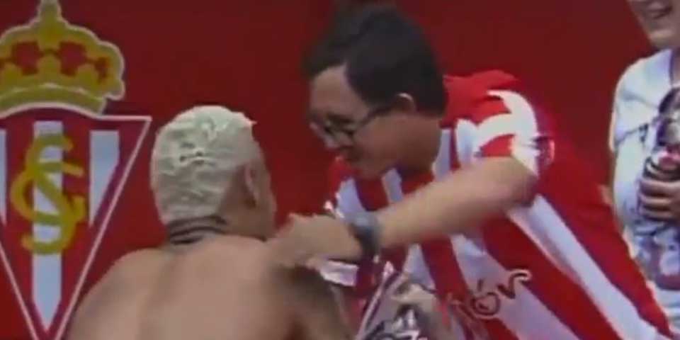 Video: Neymar regala playera a aficionado con discapacidad