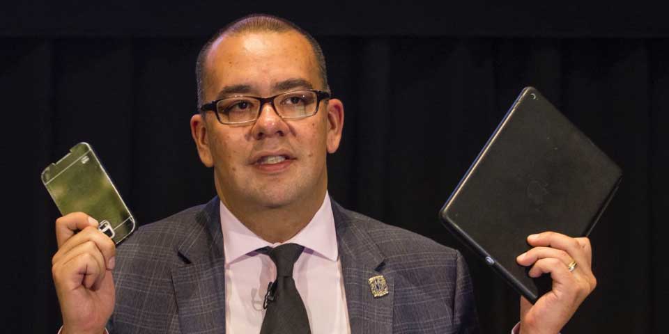 Nicolás Alvarado renuncia a TV UNAM