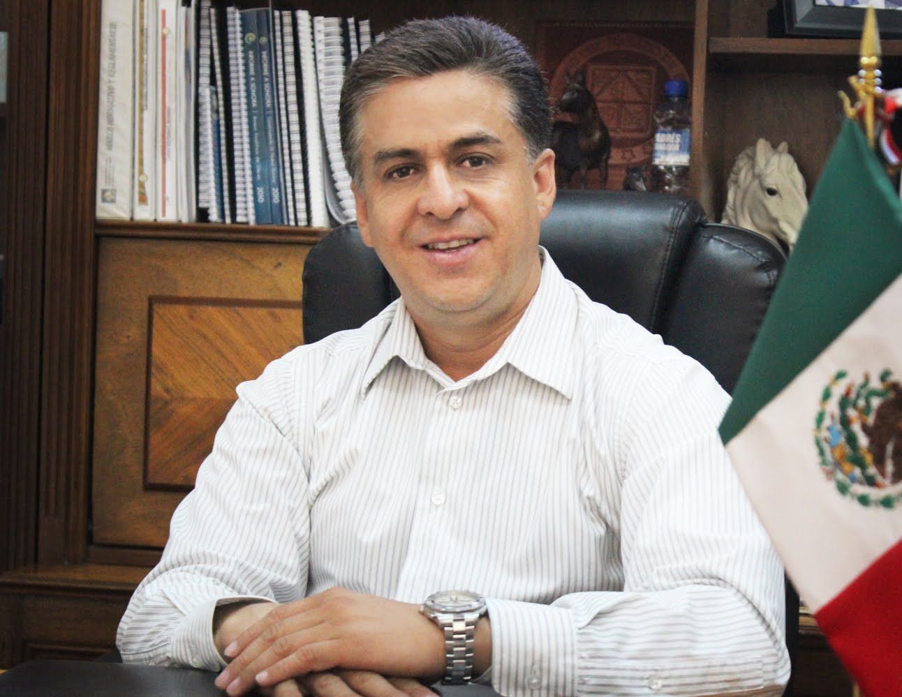 Arrestan a ex funcionario de Guillermo Padres - pancho-platas