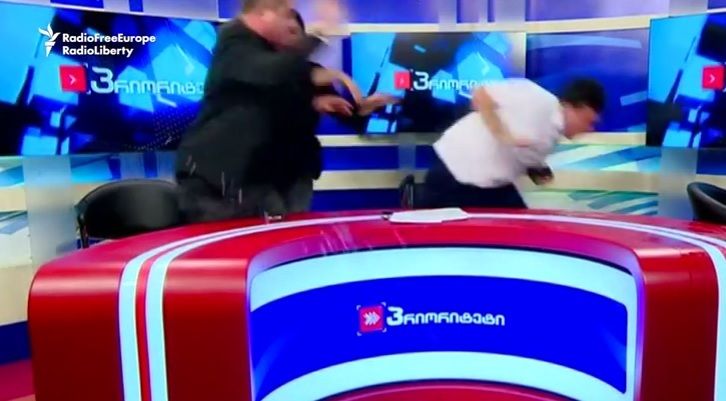 Video: políticos pelean durante debate televisado en Georgia