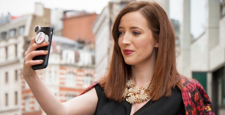 Video: roban celular a mujer mientras transmitía por Periscope