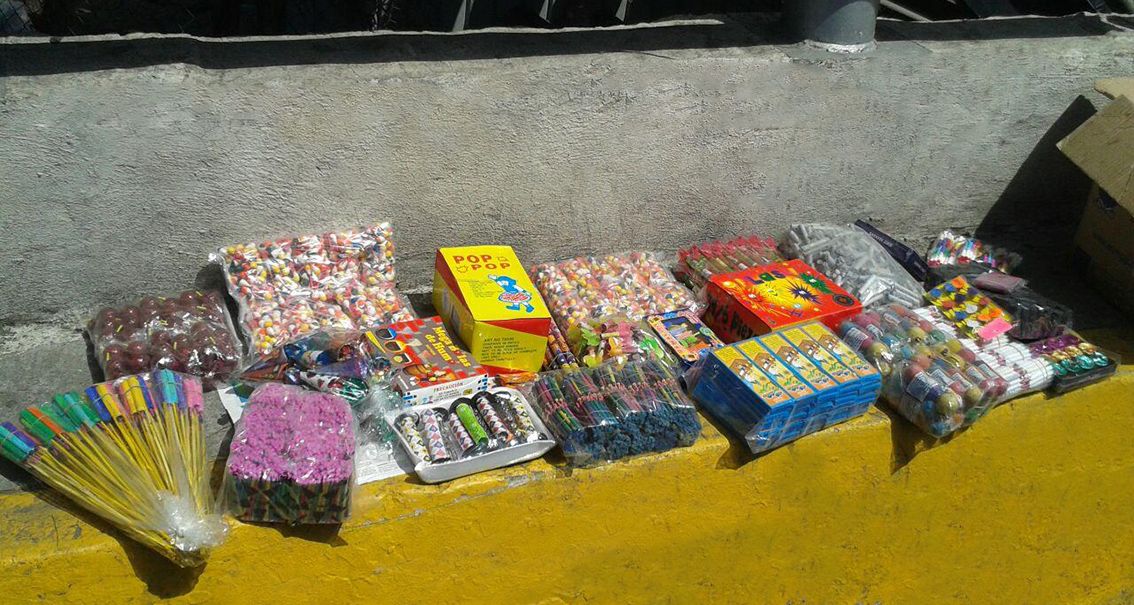 Aseguran 110 kilos de pirotecnia en paradero Indios Verdes - pirotecnia-2