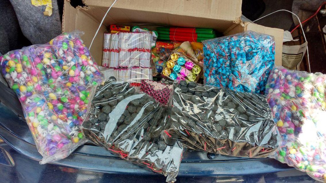 ¿Por qué hay un mercado de pirotecnia en Tultepec?