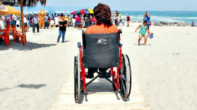 Acapulco tendrá playa incluyente para personas con discapacidad
