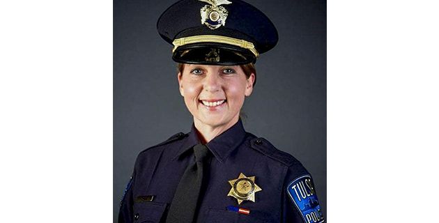 Acusan de homicidio a mujer policía que mató a negro en EE.UU. - police-4