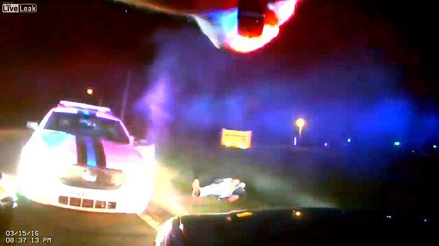 Policía de Indiana mata a un indigente que robó una patrulla