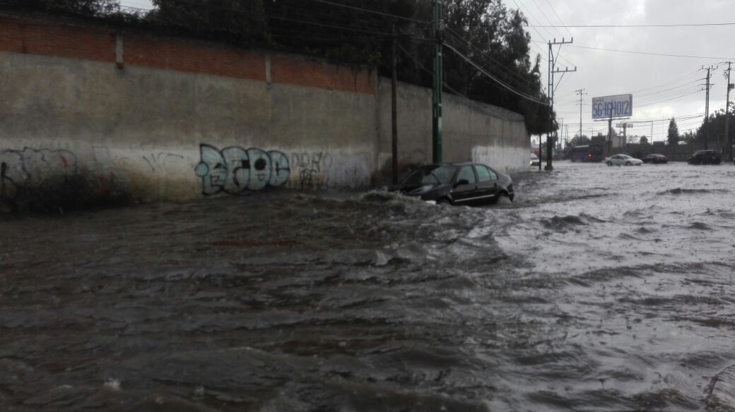 Fuertes lluvias provocan inundaciones en Puebla