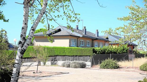 Le roban más de 30 mil euros y dos autos por infiel