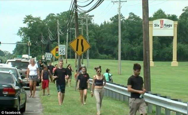 Evacuan a miles de Six Flags en EE.UU. por amenazas - six-flags-3