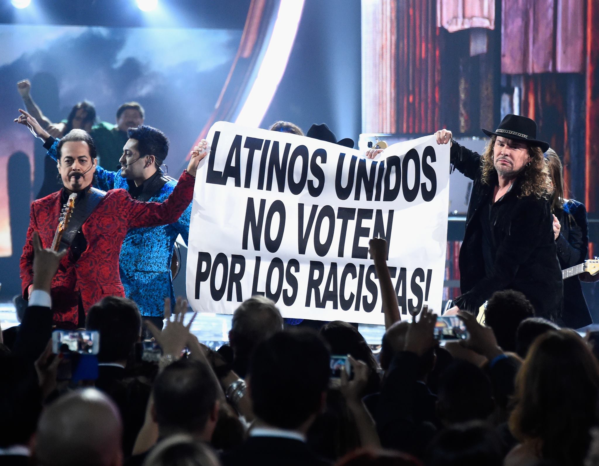 Tigres del Norte apoyan a Hillary Clinton - tigres-2