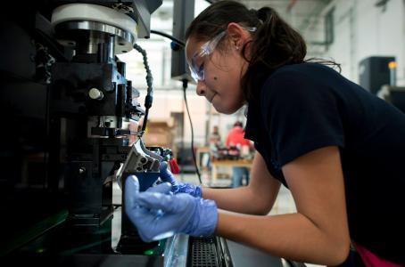 Proponen semana laboral de 40 horas en la Ciudad de México - trabajooo