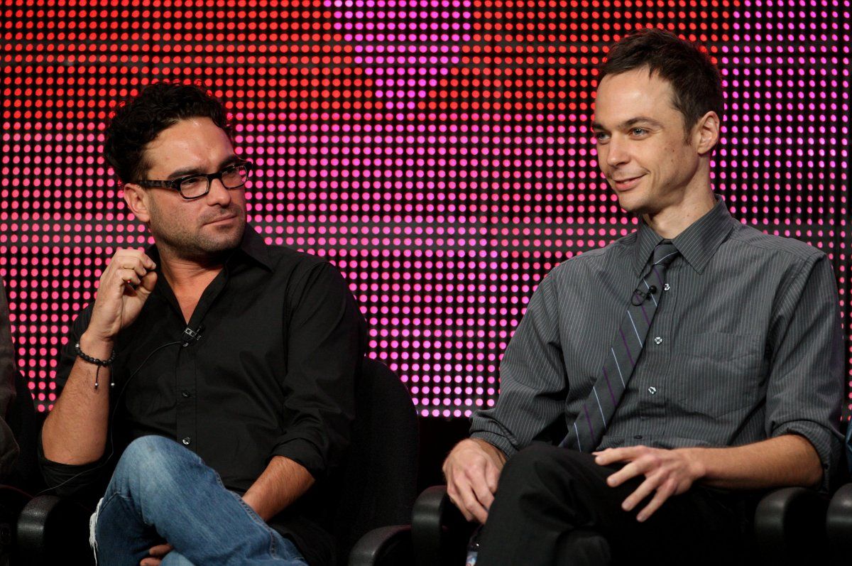 Los mejor pagados en la industria de Hollywood en 2016 - tv-star-johnny-galecki-and-jim-parsons
