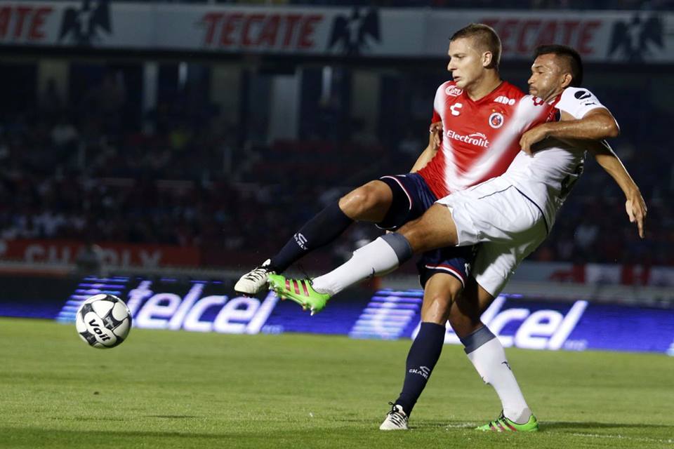 Chivas salva la semana en Veracruz - veracruz-chivas-3