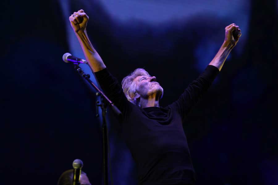 Roger Waters se pronuncia contra Trump durante primer concierto en México - waters-mexico-1