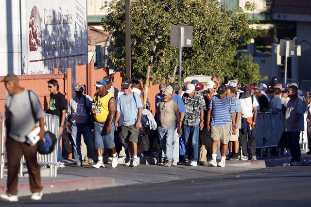 El lado oscuro y decadente de Las Vegas - web1_Census-Poverty-2-091610