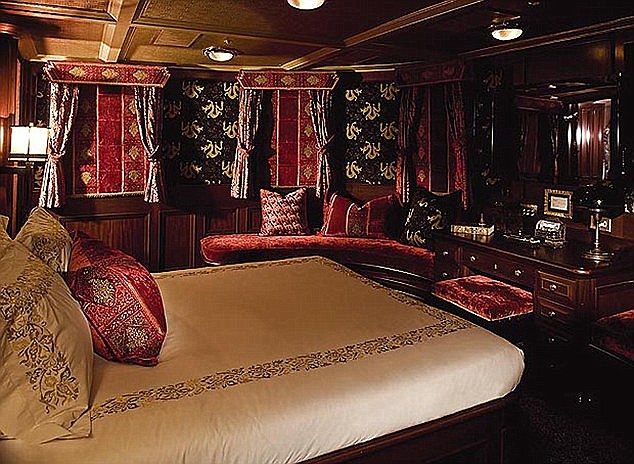 JK Rowling pone a la venta su yate de lujo - yate-jk-rowling-2