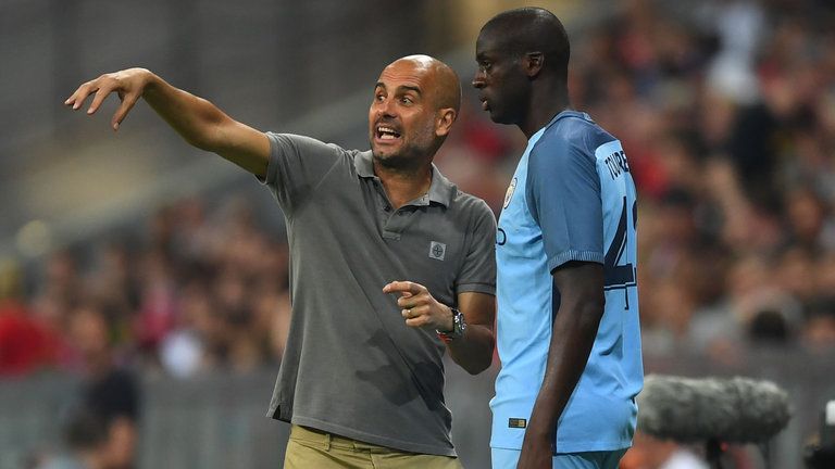 Guardiola no convocará a Touré hasta que agente pida perdón - yaya-toure-pep-guardiola-man-city_3748260