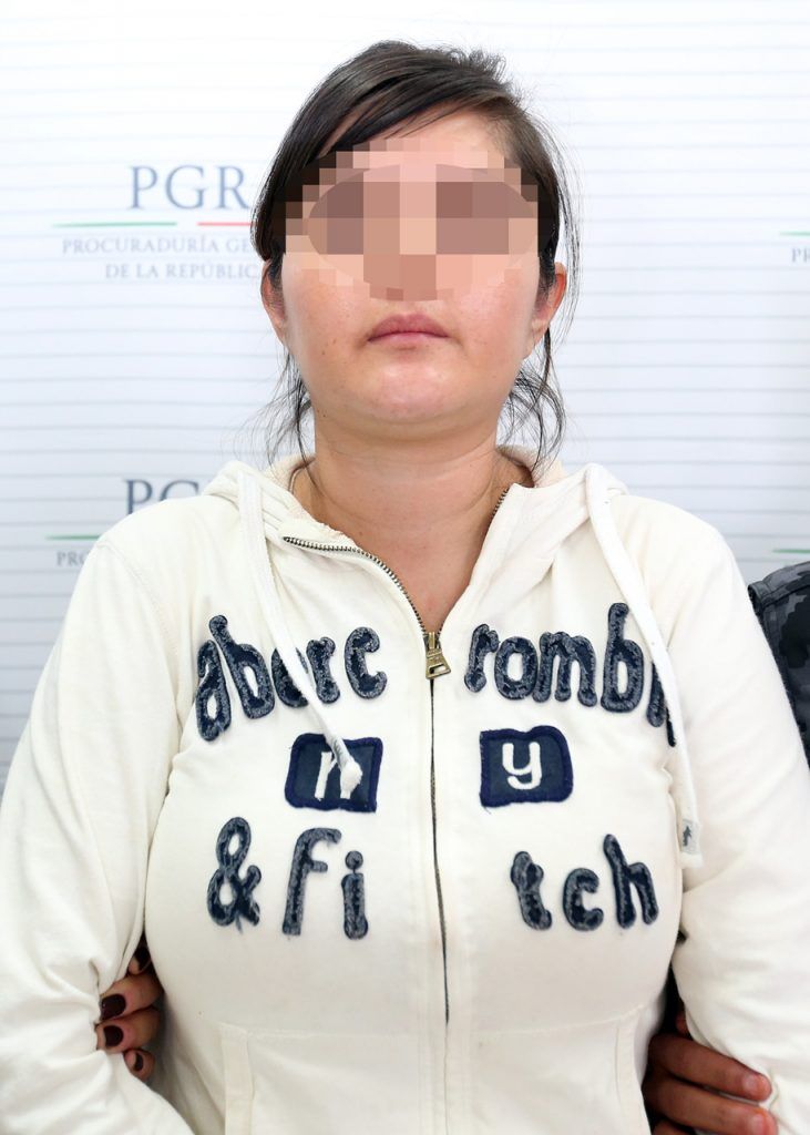 Extraditan a la mexicana más buscada por el FBI - 030K8489-731x1024