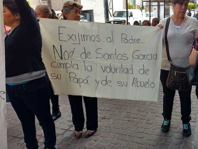 Sacerdote convierte capilla en spa en México