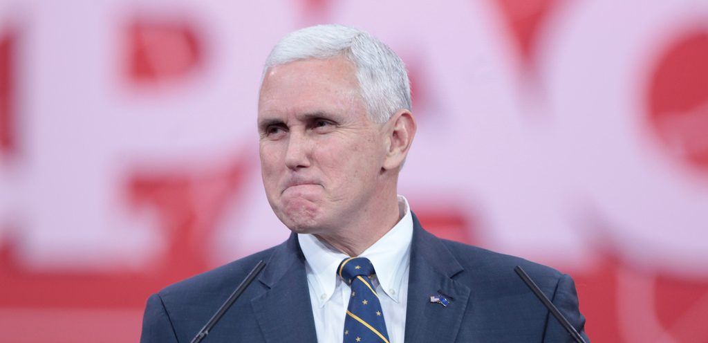 Página del Partido Republicano decreta ganador a Mike Pence antes del debate