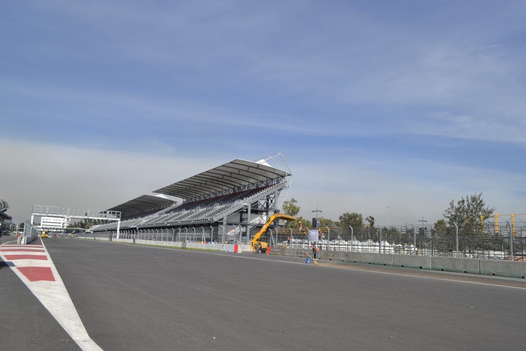 Autódromo Hermanos Rodríguez casi listo para la Fórmula 1 - 6-Las-tribunas-que-se-encuentran-en-la-recta-son-ideales-para-los-amantes-de-la-velocidad-1024x683