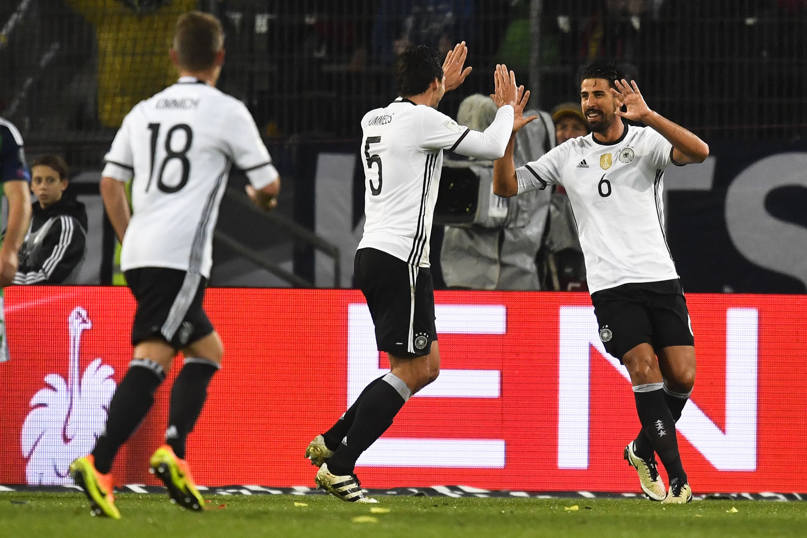 Inglaterra pierde paso perfecto en eliminatoria mundialista - Alemania-Inglaterra