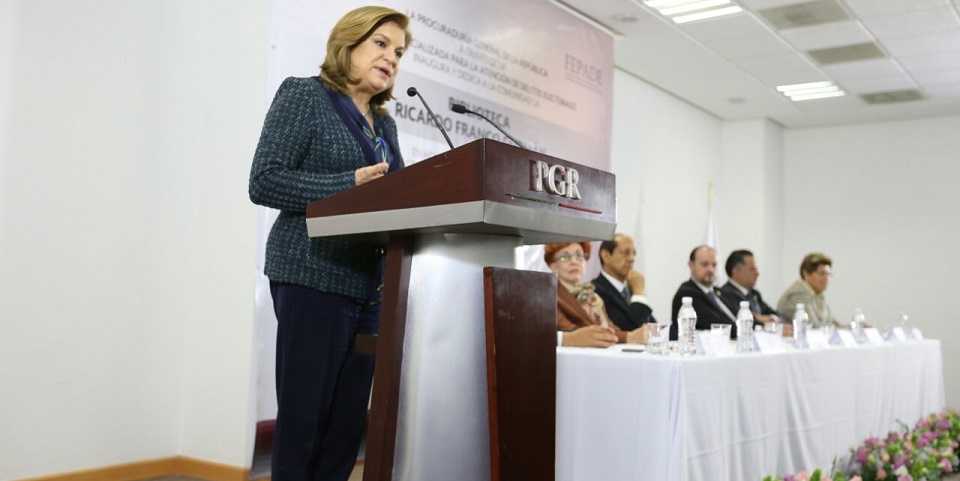 Denuncian a cinco servidores públicos por enriquecimiento - Arely-Gómez-González