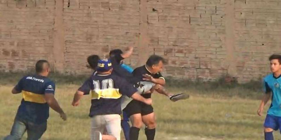 Video: batalla campal en futbol de Argentina Video: batalla campal en futbol de Argentina