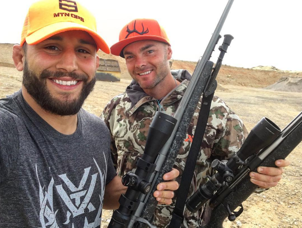 Peleador de la UFC suspendido se convierte en cazador - Captura-de-pantalla-2016-10-14-a-las-20.41.38