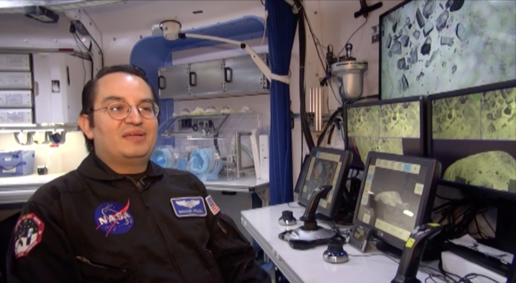 El doctor mexicano de la NASA - Emmanuel-Urquieta-1024x562