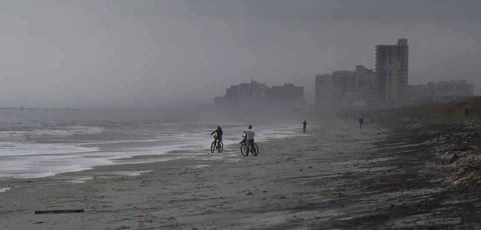 Huracán Matthew azota a Florida