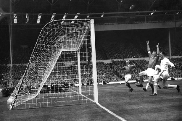 Muere David Herd, exjugador del Manchester United - GL3641904