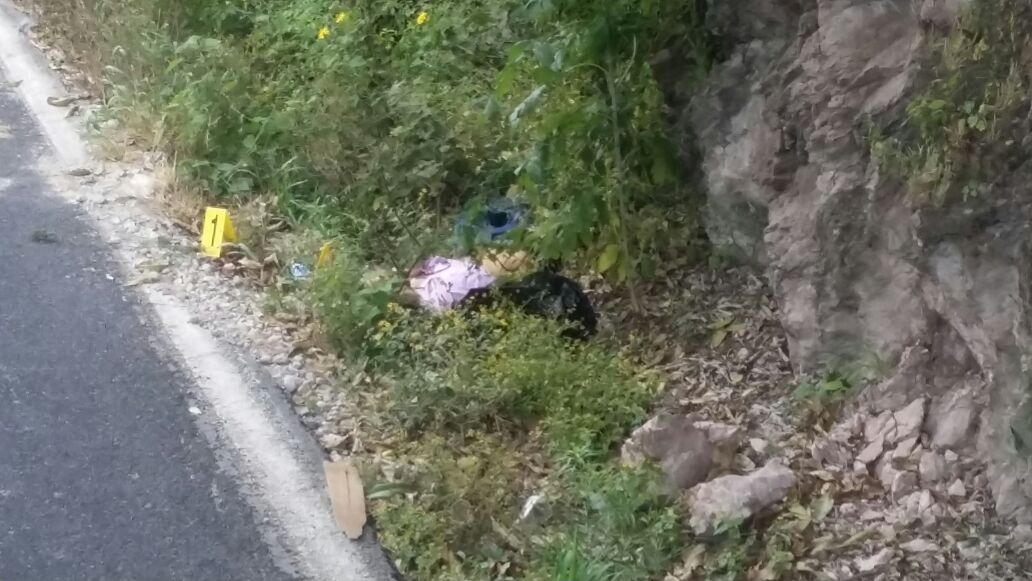 Asesinan a hombre en la carretera México-Acapulco