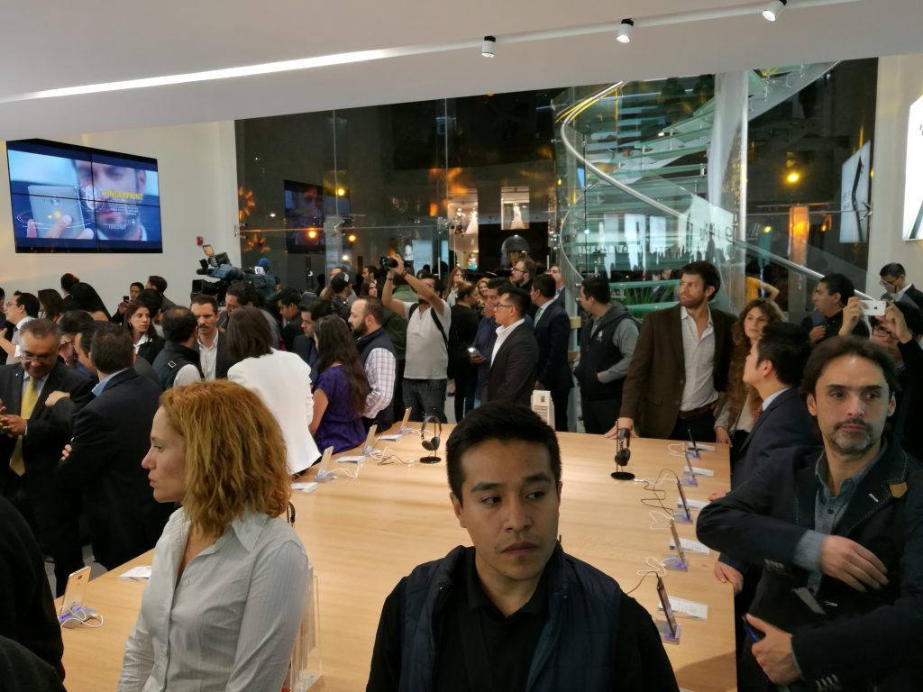 Huawei inaugura tienda de servicio en Polanco - IMG_20161013_203519-1024x768
