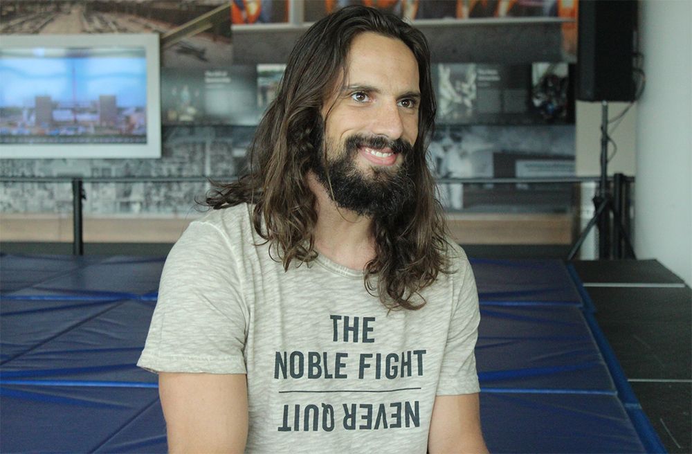 Encuentran a peleador de UFC inconsciente en Florida - Josh-Samman-1