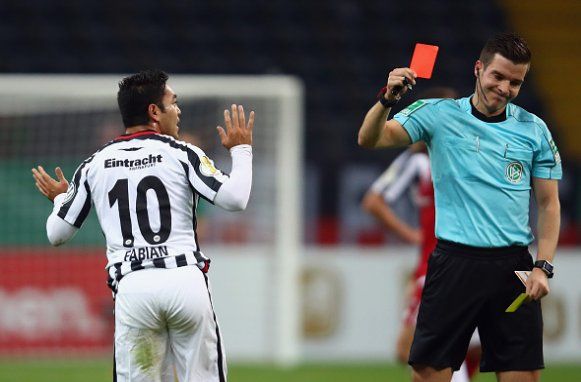 Expulsan a Marco Fabián