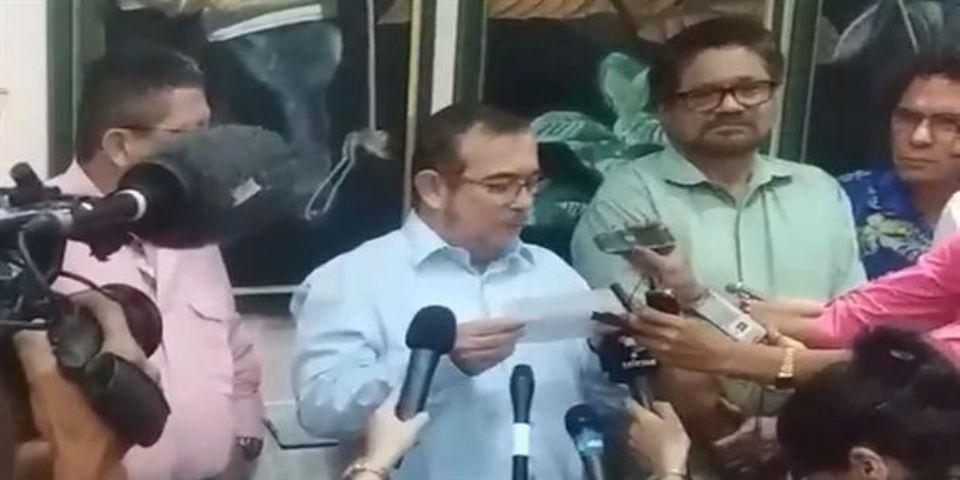 FARC reitera su voluntad de buscar la paz