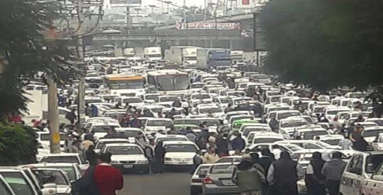 Caravana de transportistas genera caos vial en Periférico Norte - Taxistas-2-770x392