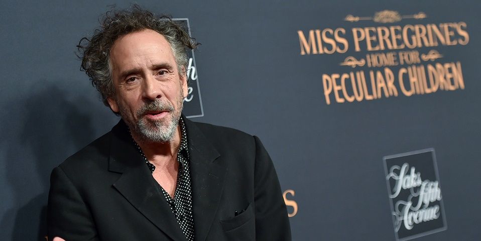 Critican a Tim Burton por comentarios sobre diversidad