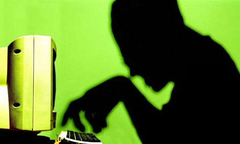 Los ‘trolls’ serán castigados en Inglaterra