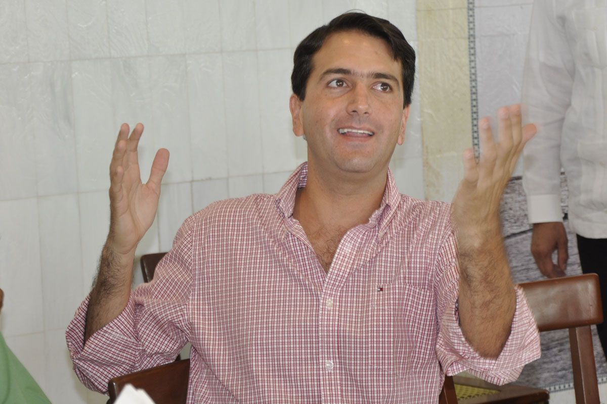 Mujer denuncia a exalcalde de Boca del Río por robo de identidad - alcalde-2