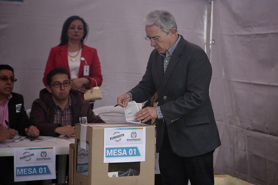 Cables de EE.UU. vinculan a expresidente colombiano Uribe con el narcotráfico - alvaro-uribe