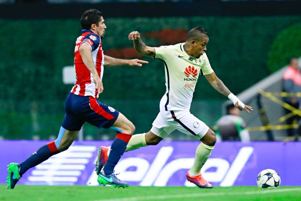 La Volpe contesta a Vergara: “cuando quiera, lo podemos arreglar hombre a hombre” - america-chivas-3-1024x683