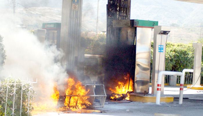 Proponen otorgar medalla Belisario Domínguez a Gonzalo Rivas - ataque