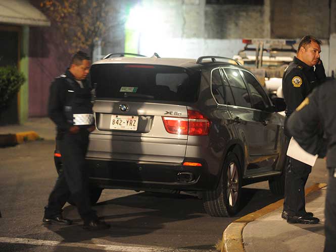 Abandonan dos vehículos con armas largas en la Venustiano Carranza - autos-abandonados-venustiano-carranza-1