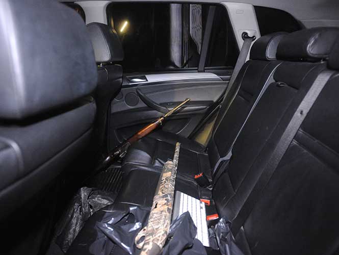 Abandonan dos vehículos con armas largas en la Venustiano Carranza - autos-abandonados-venustiano-carranza-2